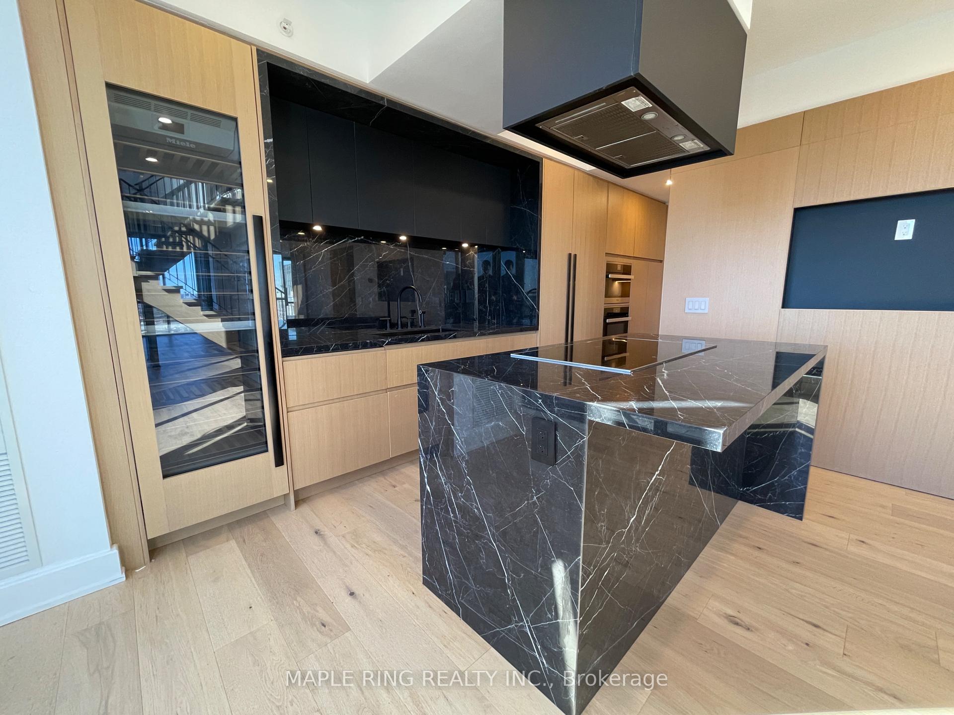 Photo 5 of Unit 3802, 2916 Highway 7 Road, Vaughan, Concord — HOMEH
