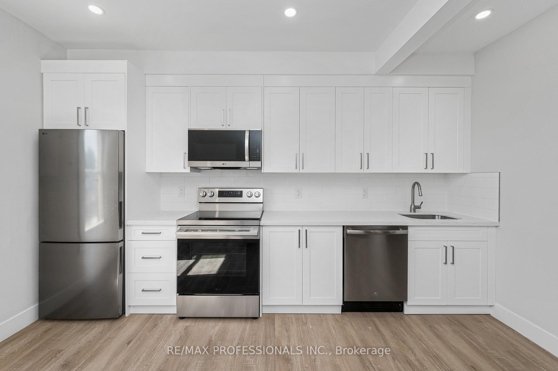Photo 6 of Unit #2, 388 Wilson Street, Hamilton, Landsdale — HOMEH