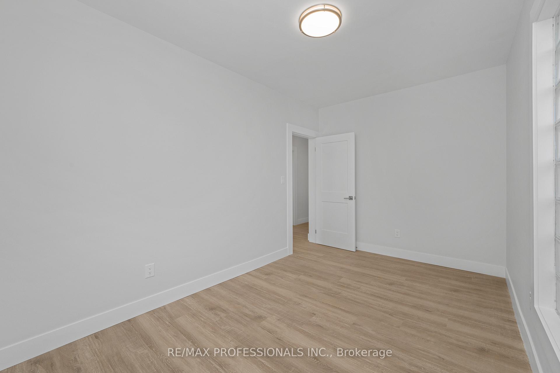 Photo 8 of Unit #2, 388 Wilson Street, Hamilton, Landsdale — HOMEH