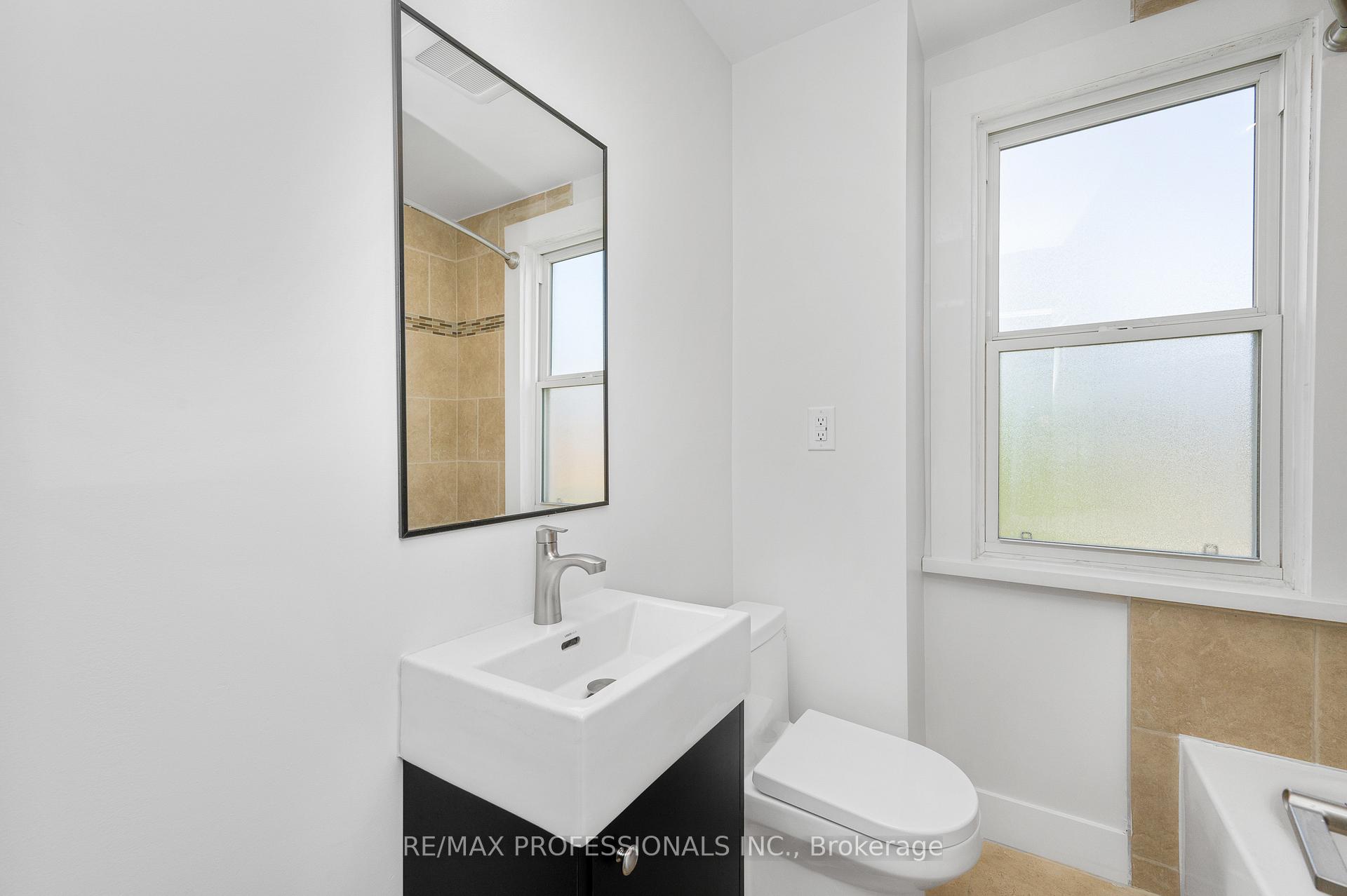 Photo 9 of Unit #2, 388 Wilson Street, Hamilton, Landsdale — HOMEH