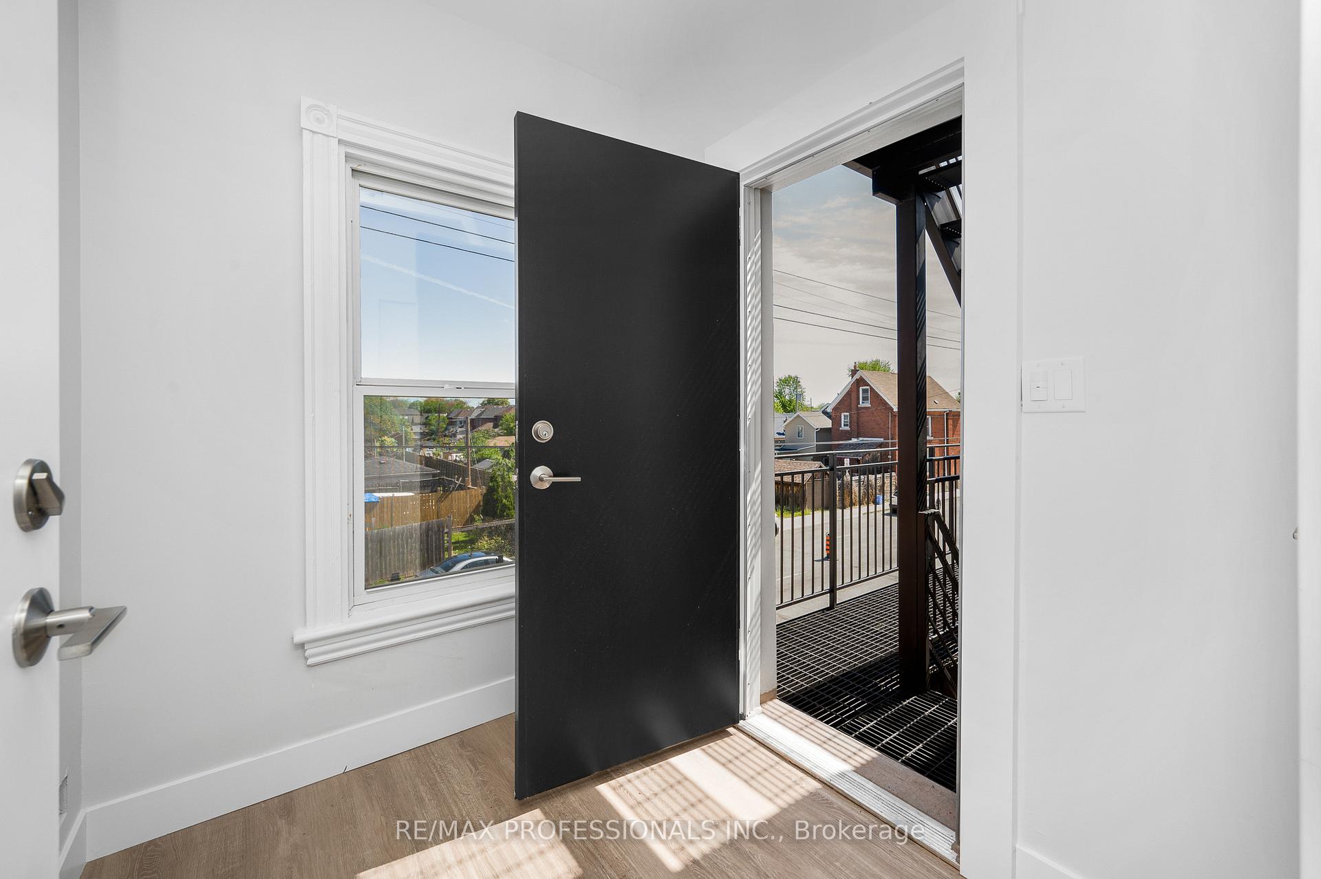 Photo 15 of Unit #2, 388 Wilson Street, Hamilton, Landsdale — HOMEH