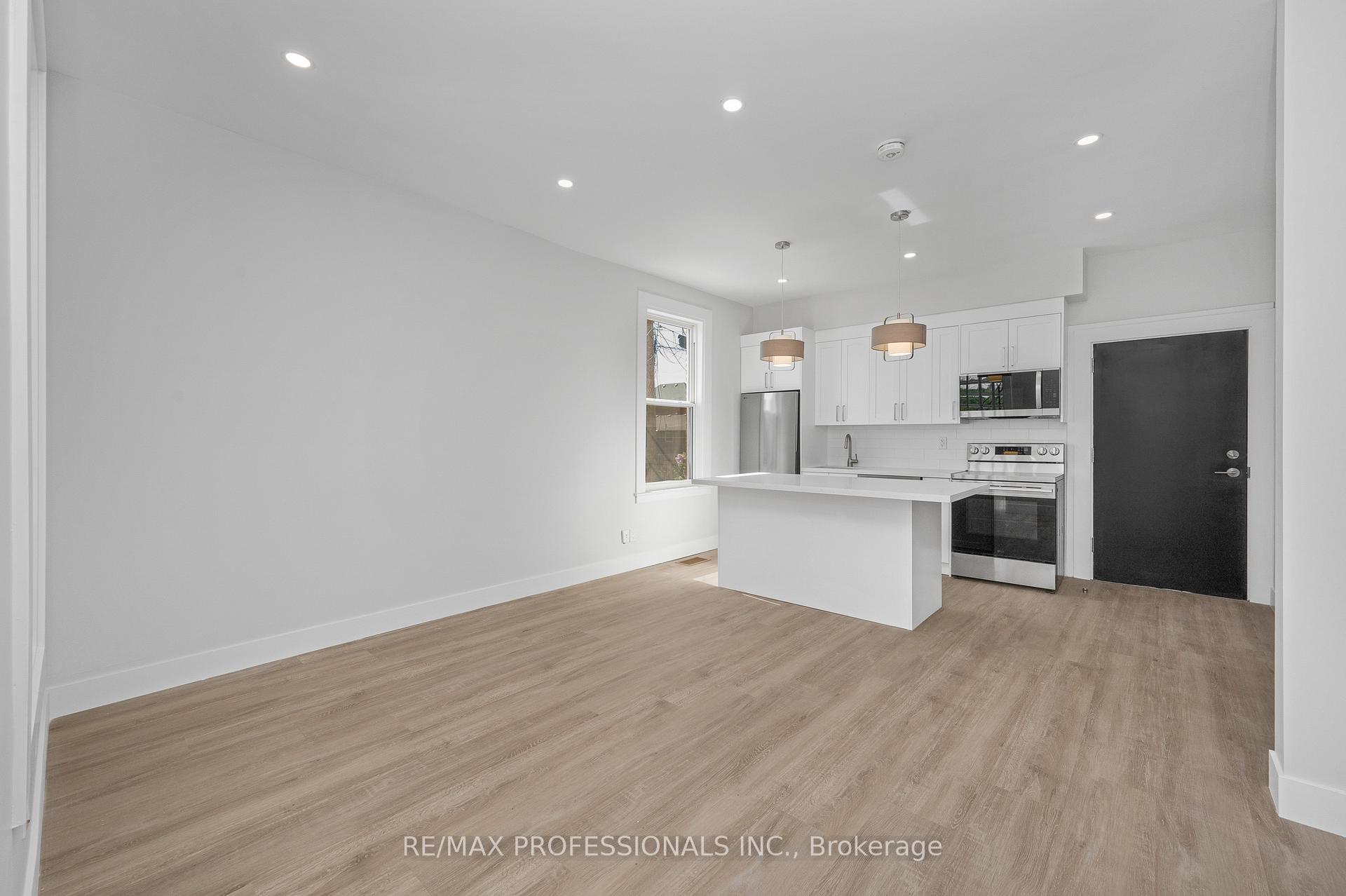 Photo 4 of Unit #1, 388 Wilson Street, Hamilton, Landsdale — HOMEH