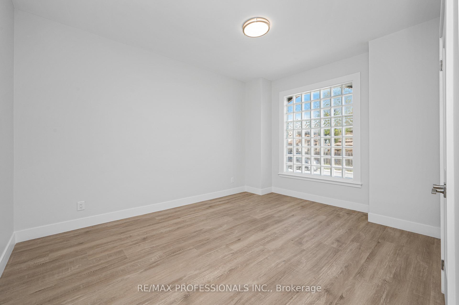 Photo 13 of Unit #1, 388 Wilson Street, Hamilton, Landsdale — HOMEH