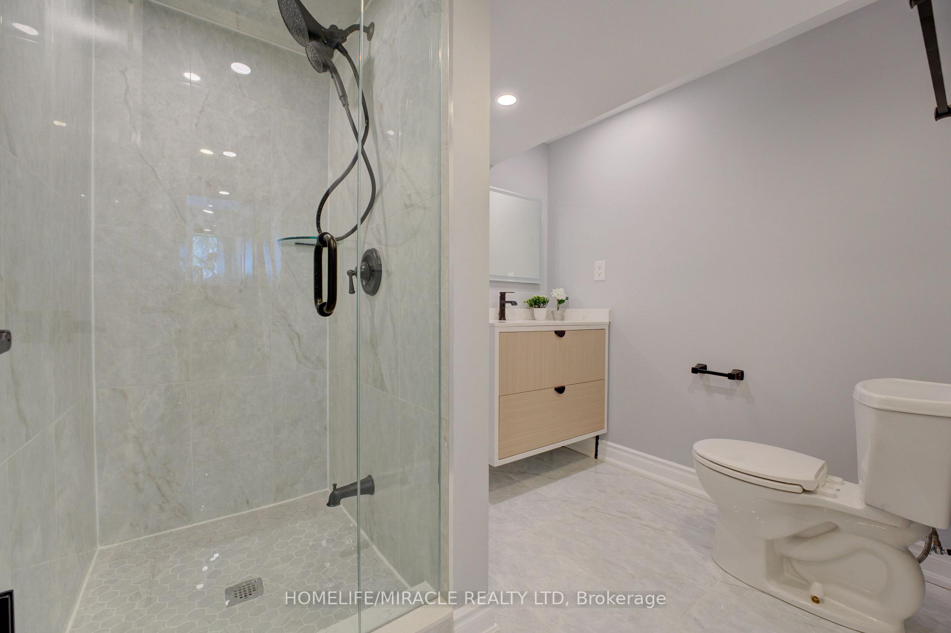 Photo 10 of 85 Silverstone Drive, Etobicoke, Mount Olive-Silverstone-Jamestown — HOMEH