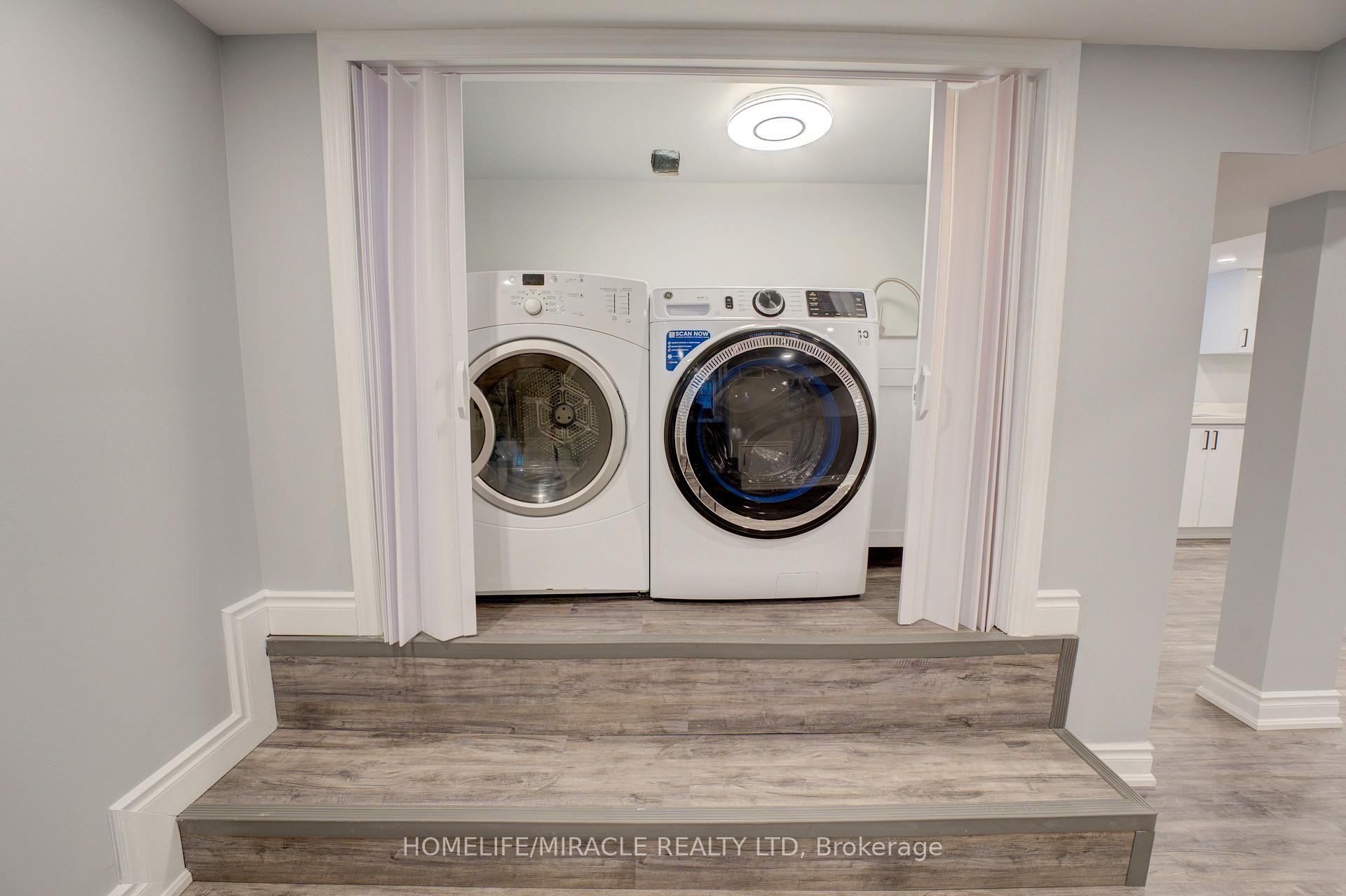 Photo 12 of 85 Silverstone Drive, Etobicoke, Mount Olive-Silverstone-Jamestown — HOMEH
