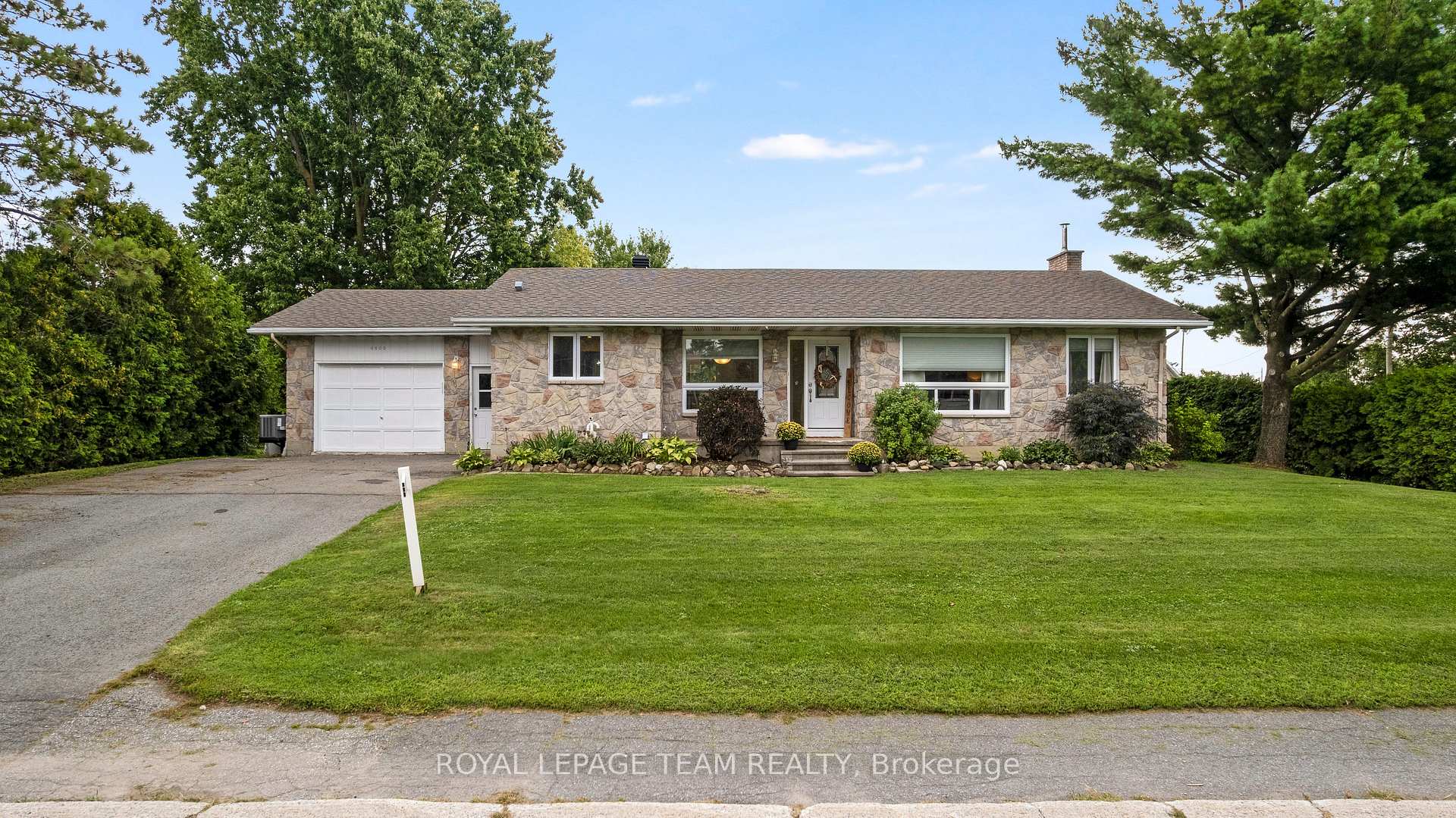 Photo of 4603 Gregoire Road