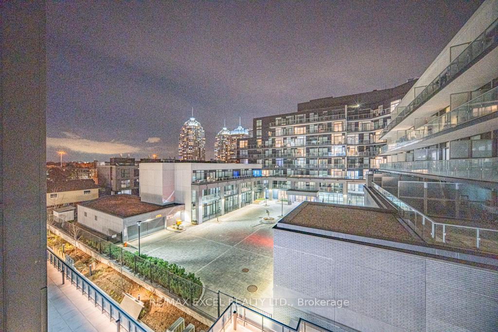 Photo 2 of Unit 302, 625 Sheppard Avenue E, North York, Bayview Village — HOMEH