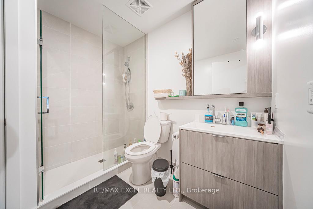 Photo 17 of Unit 302, 625 Sheppard Avenue E, North York, Bayview Village — HOMEH