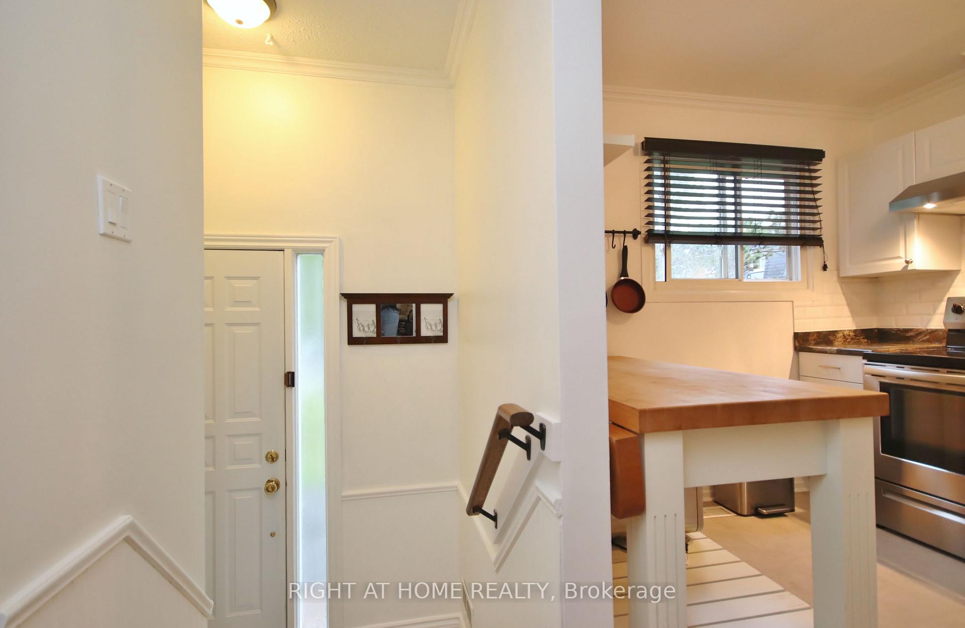 Photo 4 of Unit 27, 3250 Uplands Drive, Ottawa, Hunt Club — HOMEH