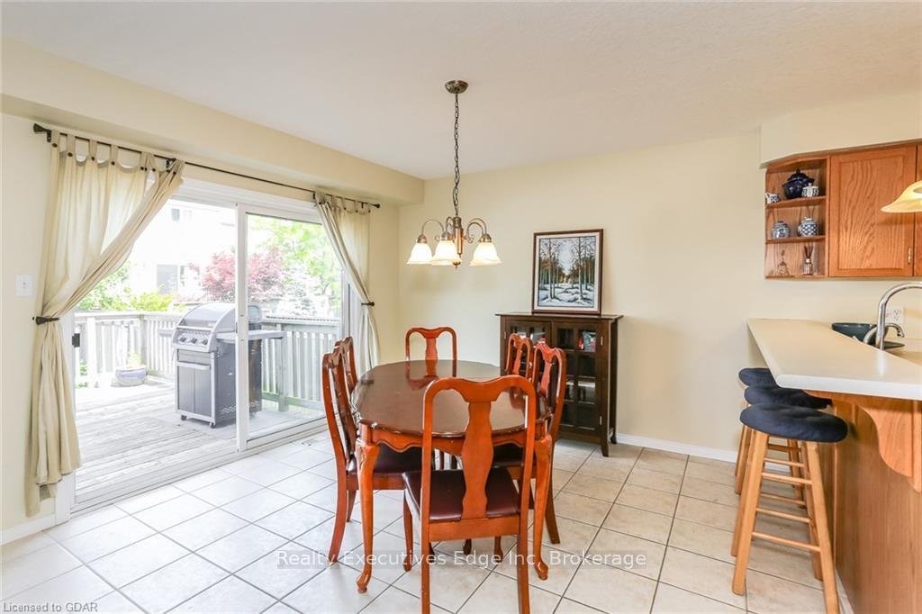 Photo 6 of Unit Main, 59 Marsh Crescent, Guelph, Pineridge/Westminster Woods — HOMEH