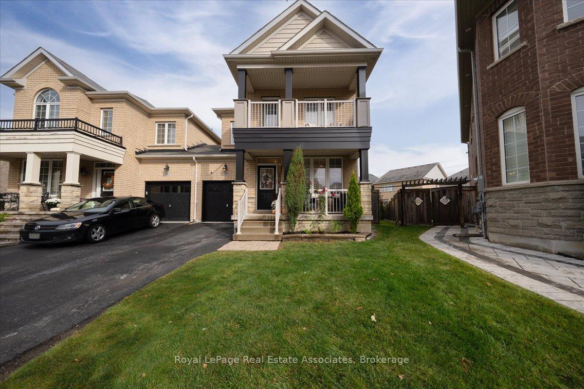 Photo 2 of 1469 Haws Crescent, Milton, Clarke — HOMEH