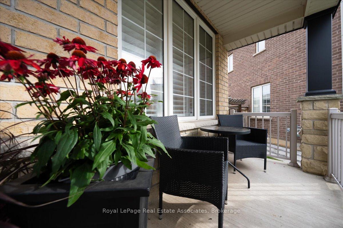 Photo 4 of 1469 Haws Crescent, Milton, Clarke — HOMEH