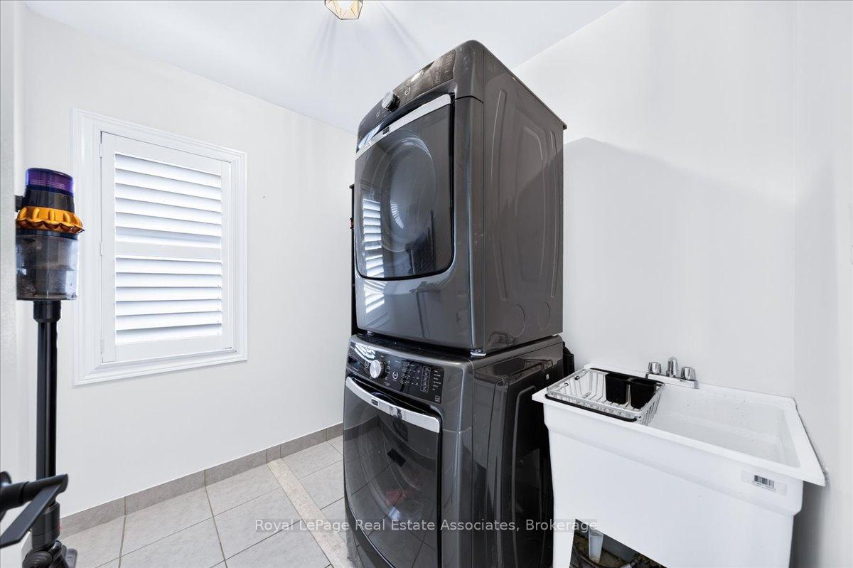 Photo 24 of 1469 Haws Crescent, Milton, Clarke — HOMEH