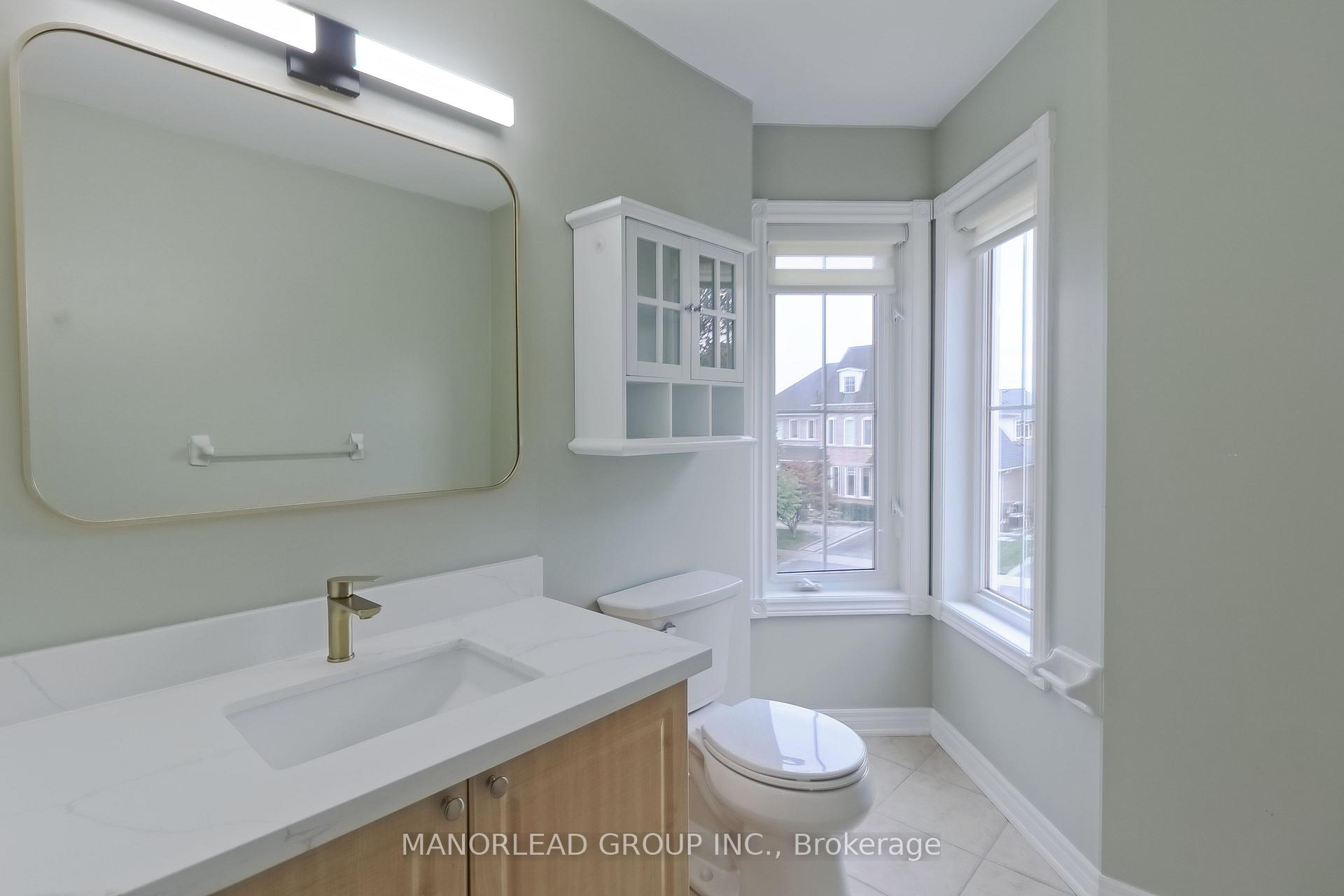 Photo 31 of 98 Holsted Drive, Whitby, Brooklin — HOMEH