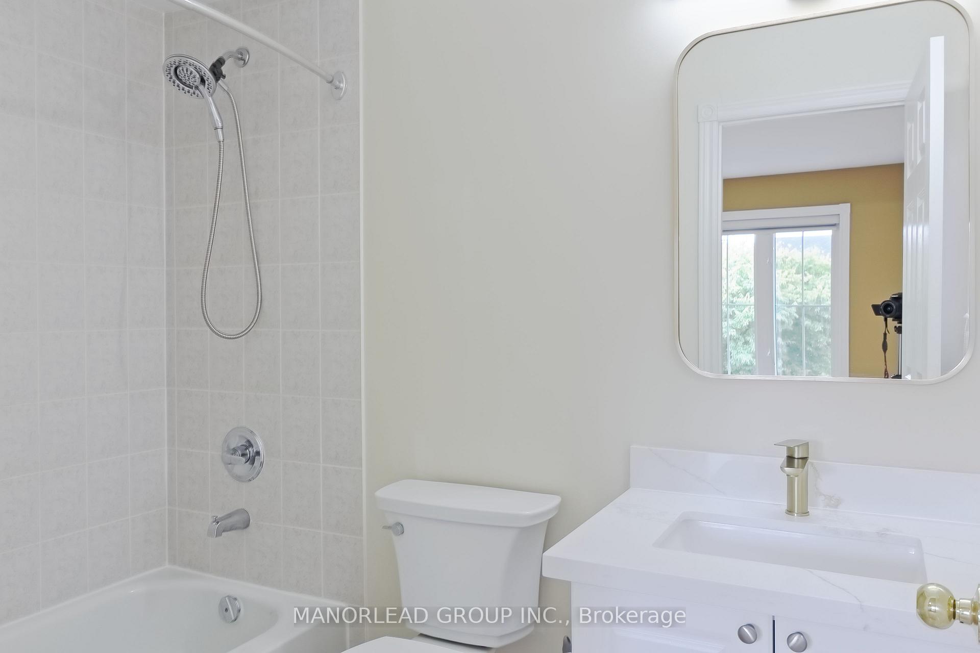 Photo 32 of 98 Holsted Drive, Whitby, Brooklin — HOMEH