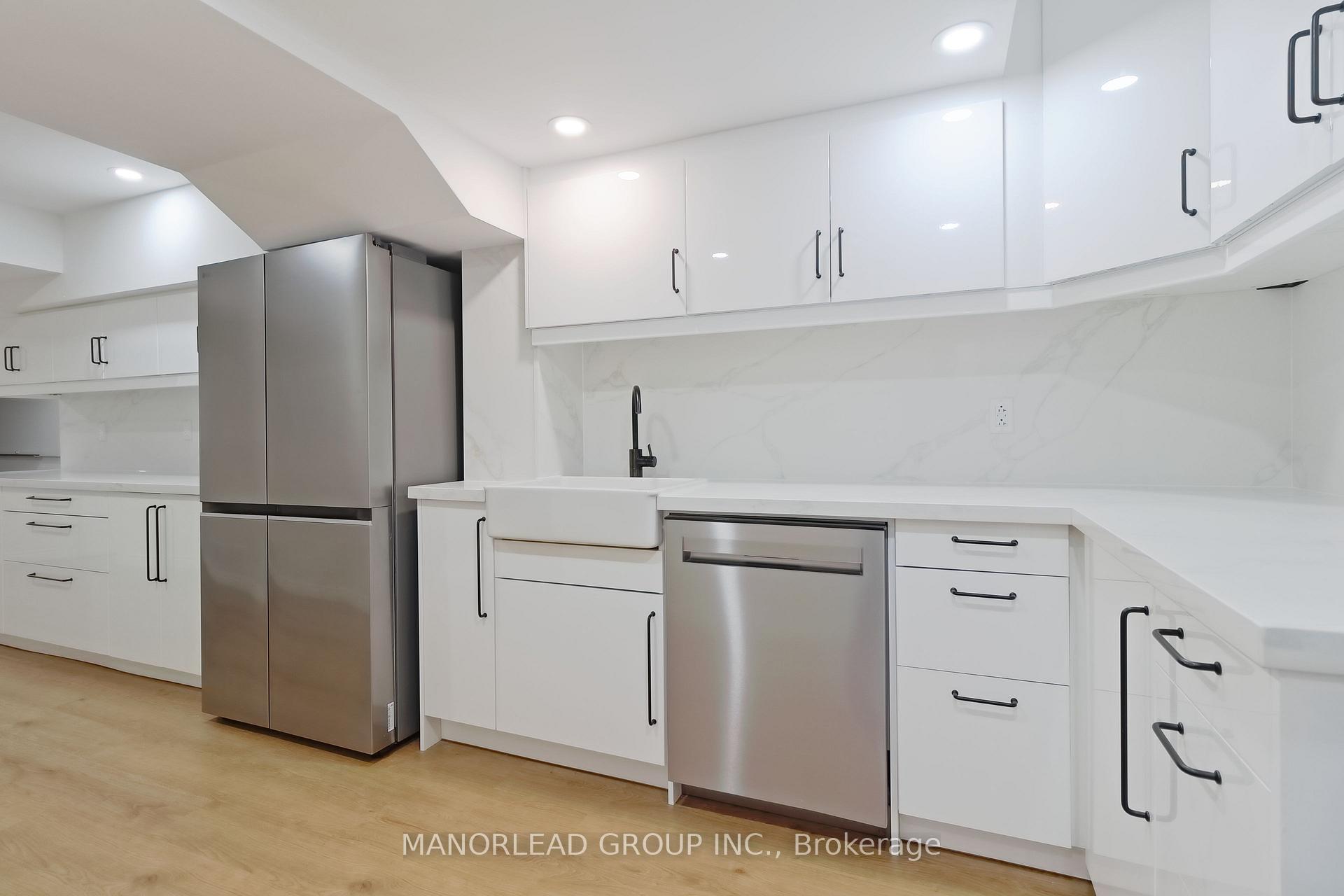 Photo 34 of 98 Holsted Drive, Whitby, Brooklin — HOMEH