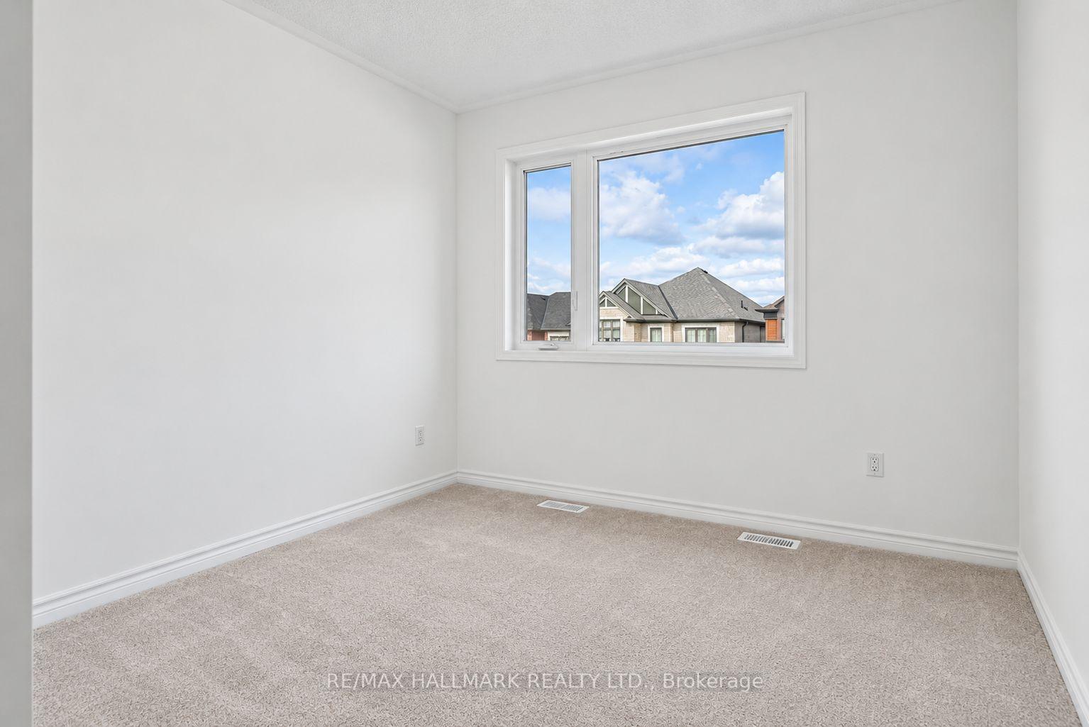 Photo 42 of 51 Gretzky Avenue, Barrie, Rural Barrie Southeast — HOMEH