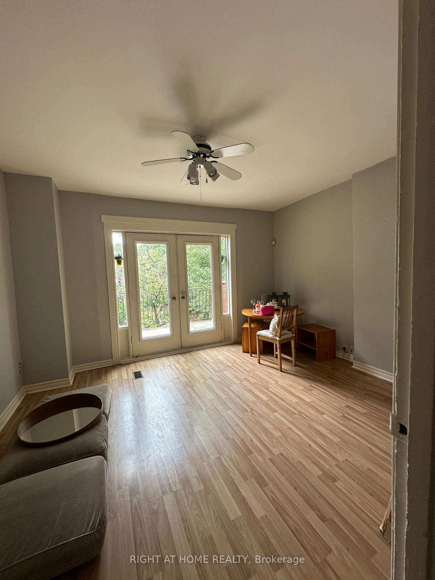 Photo 3 of Unit Apt A, 483 Manning Avenue, Toronto, Palmerston-Little Italy — HOMEH