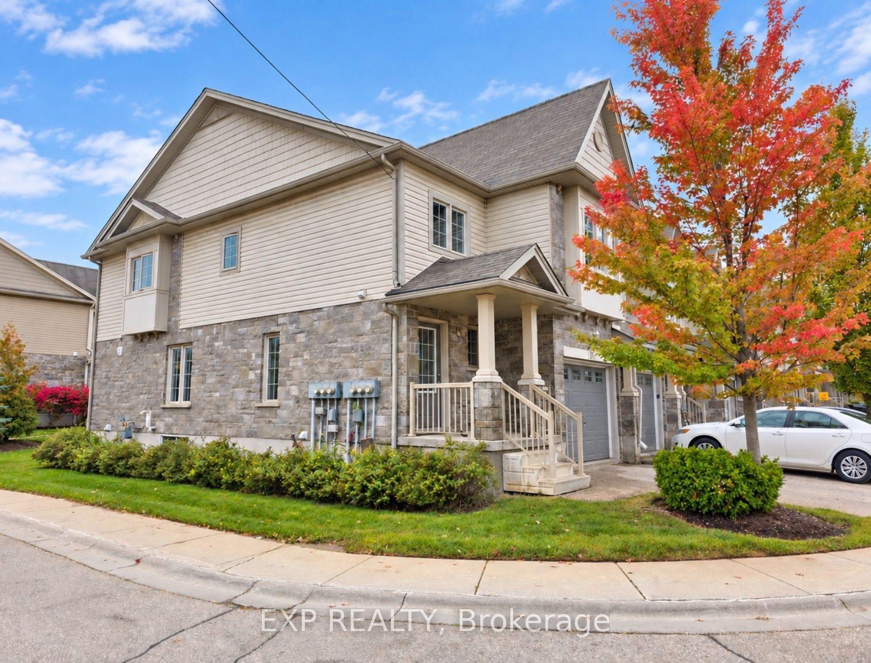 Photo 4 of Unit B5, 6 Upper Mercer Street E, Kitchener, Grand River South — HOMEH