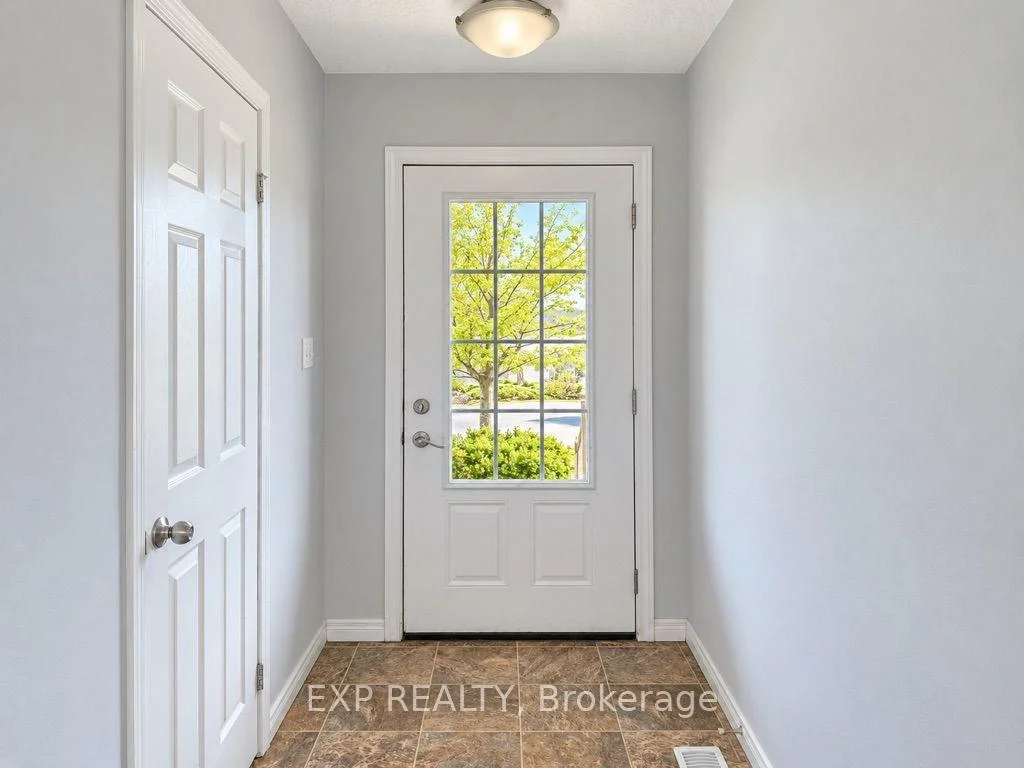 Photo 5 of Unit B5, 6 Upper Mercer Street, Kitchener, Grand River South — HOMEH