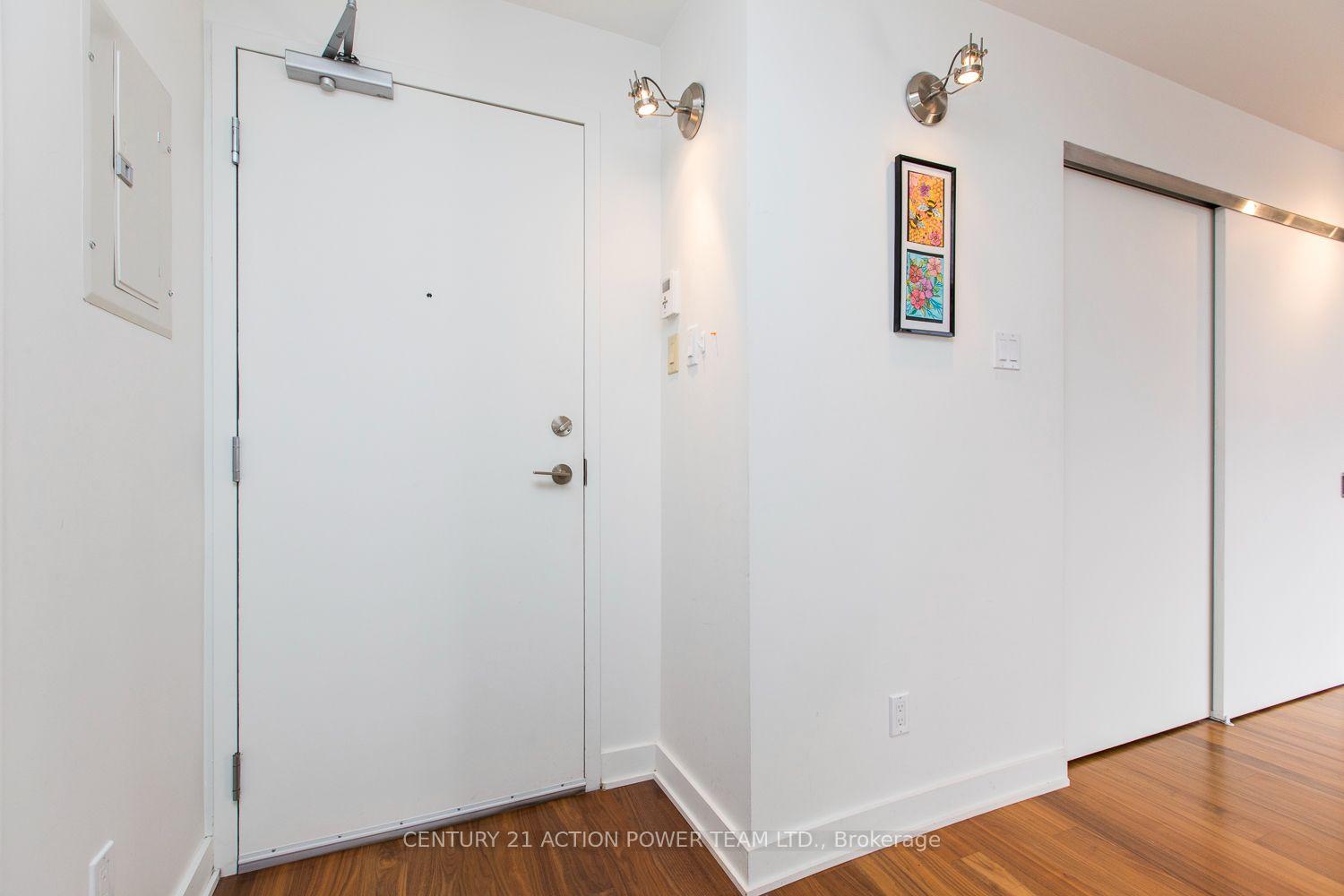 Photo 6 of Unit 707, 354 Gladstone Avenue, Ottawa, Ottawa Centre — HOMEH