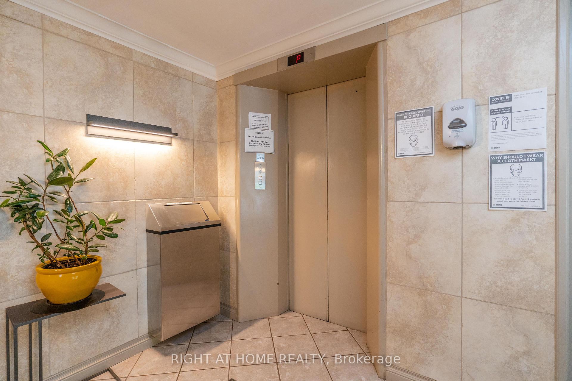 Photo 6 of Unit 502, 2 Ridelle Avenue, Toronto, Forest Hill North — HOMEH