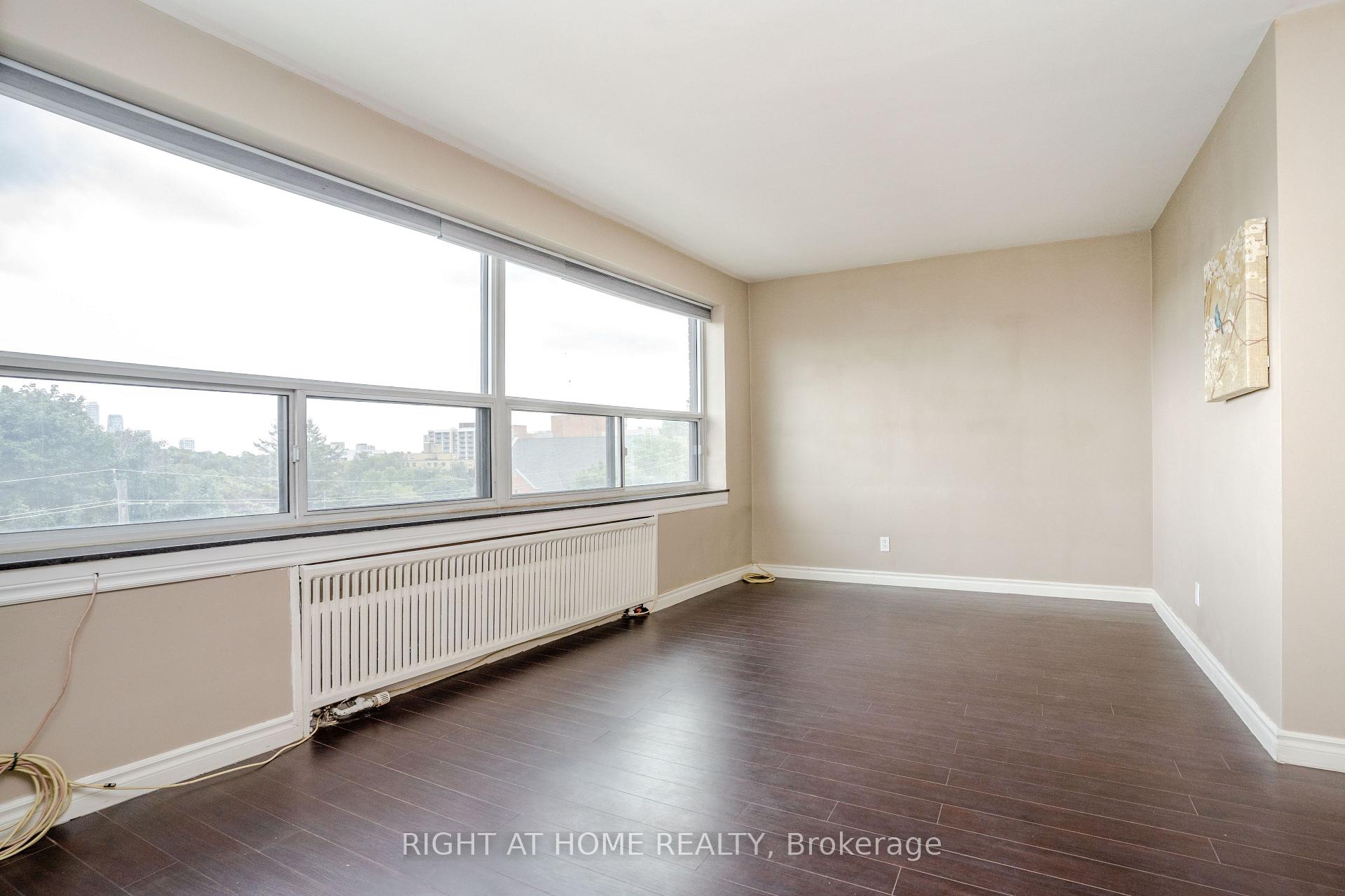 Photo 10 of Unit 502, 2 Ridelle Avenue, Toronto, Forest Hill North — HOMEH