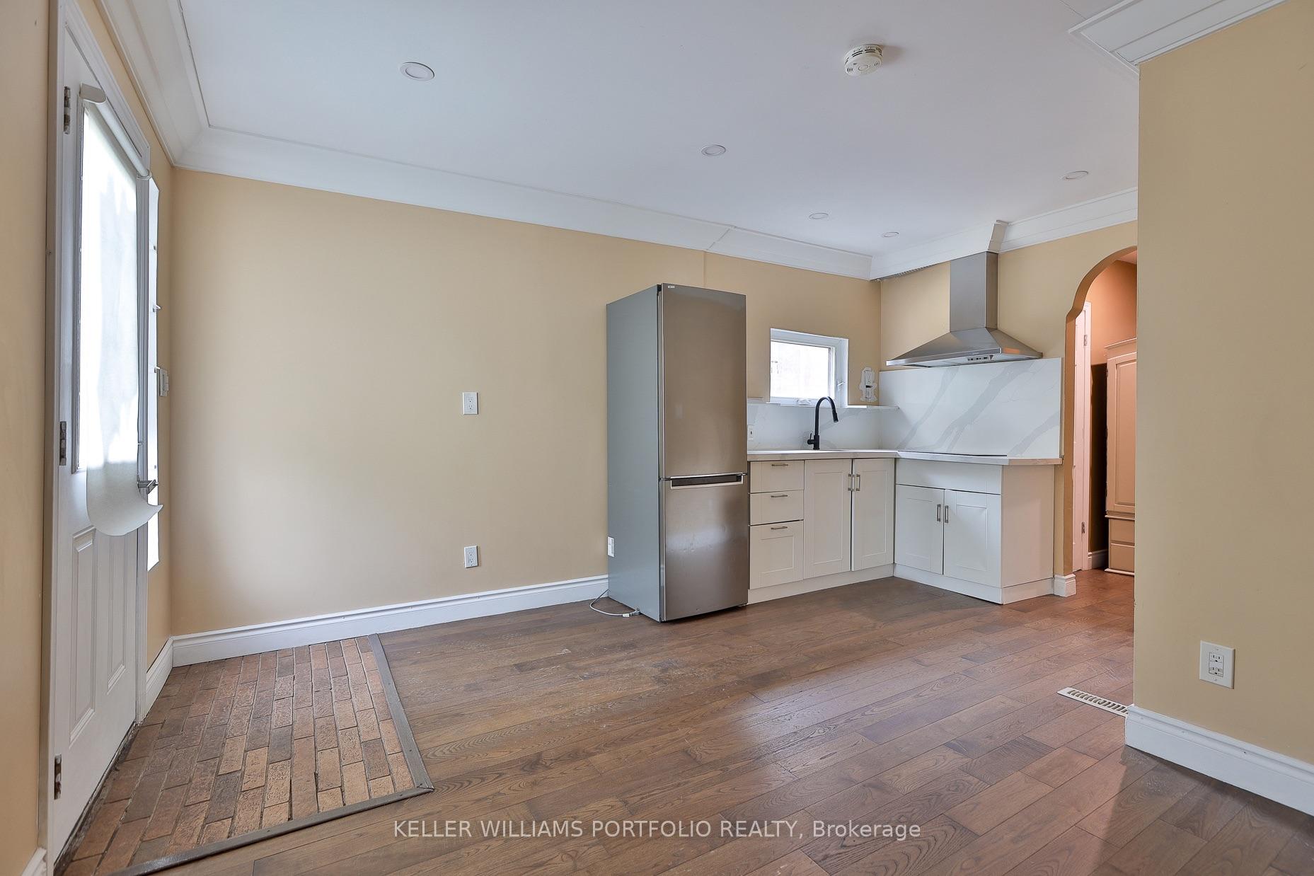 Photo 10 of 106 Clovelly Avenue, Toronto, Oakwood Village — HOMEH