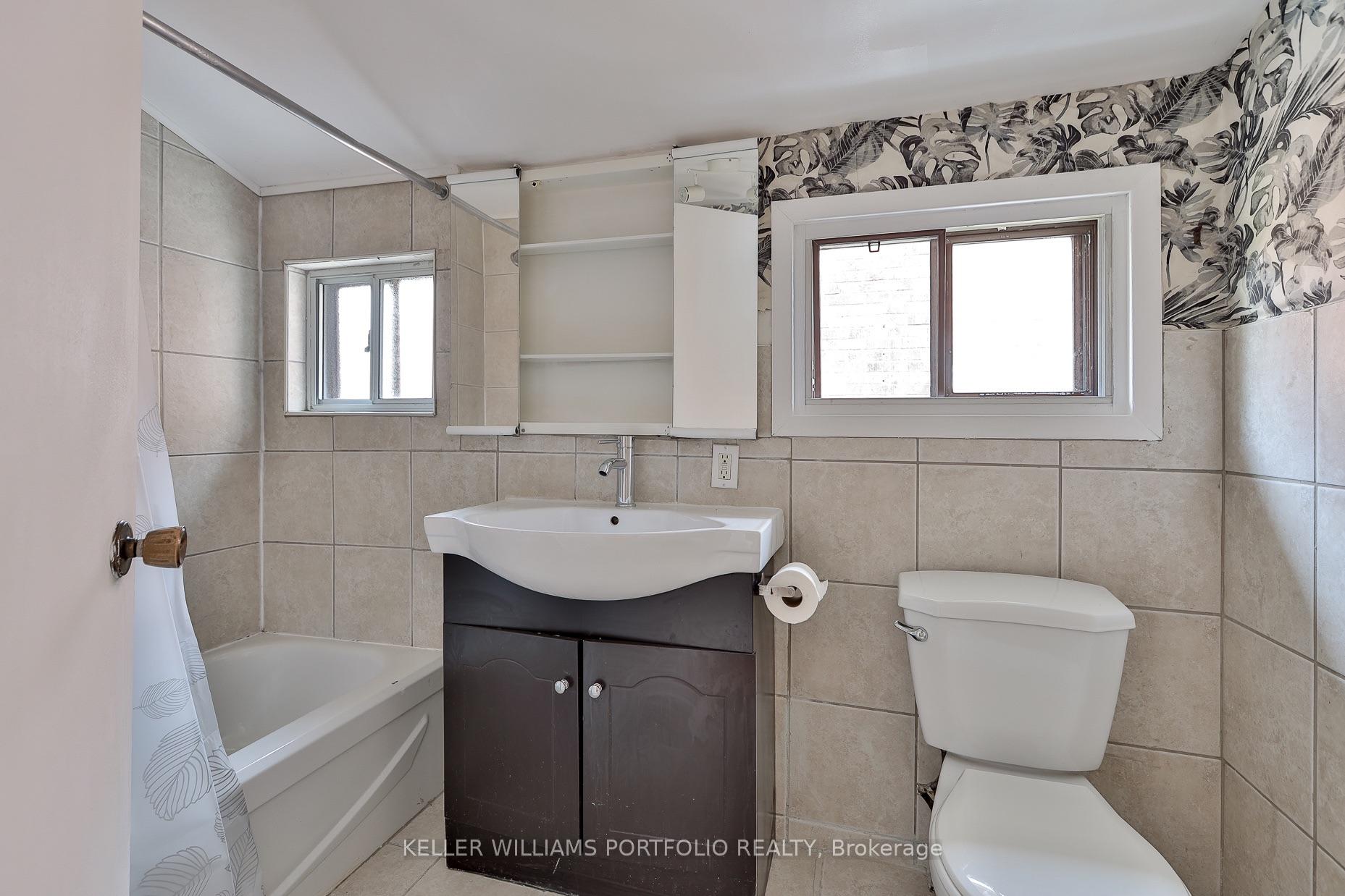 Photo 12 of 106 Clovelly Avenue, Toronto, Oakwood Village — HOMEH