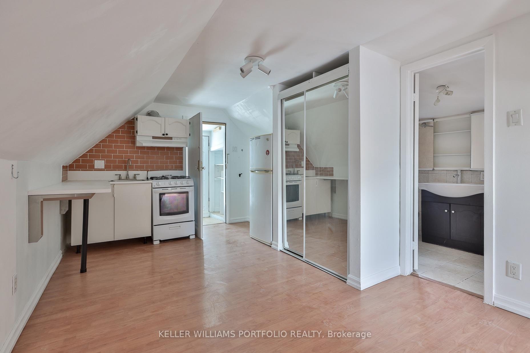 Photo 16 of 106 Clovelly Avenue, Toronto, Oakwood Village — HOMEH