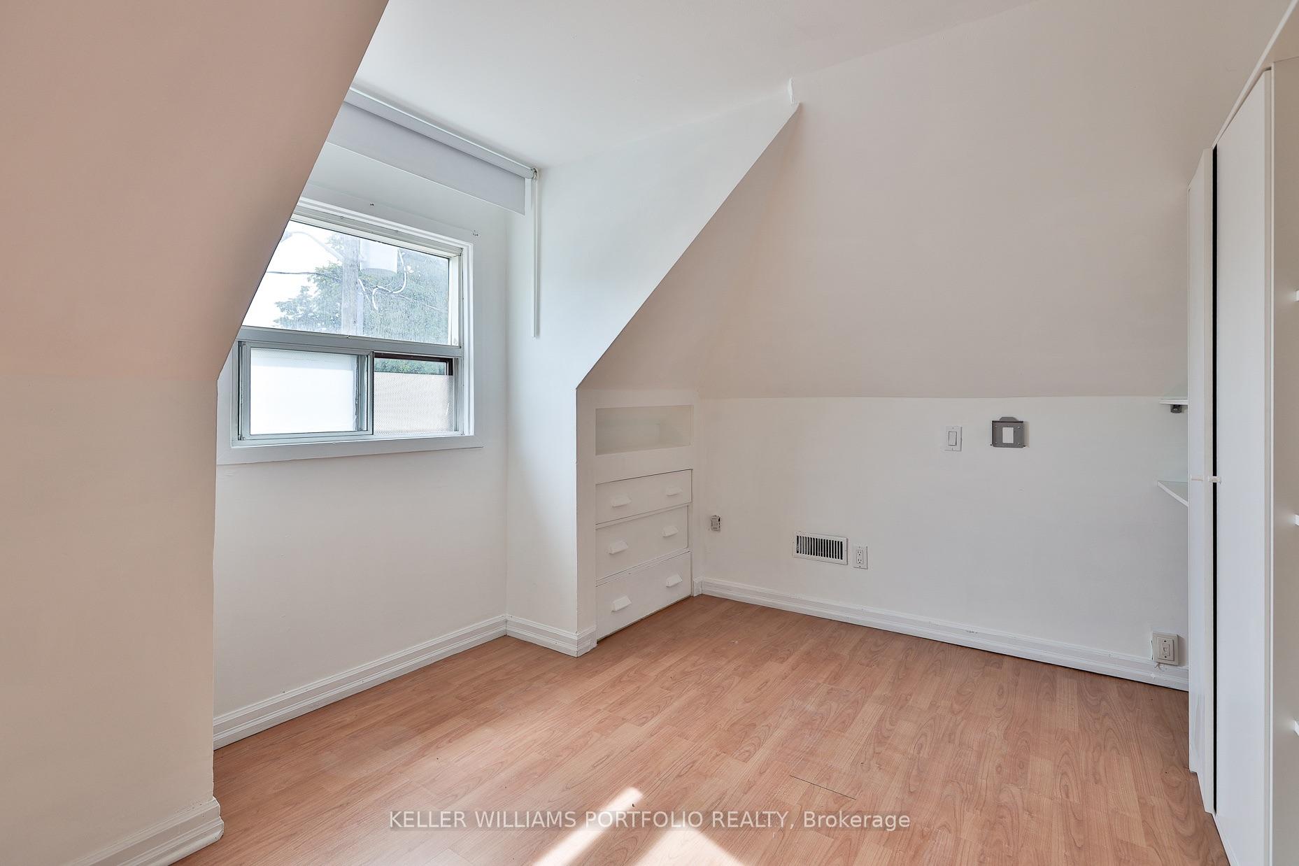 Photo 17 of 106 Clovelly Avenue, Toronto, Oakwood Village — HOMEH