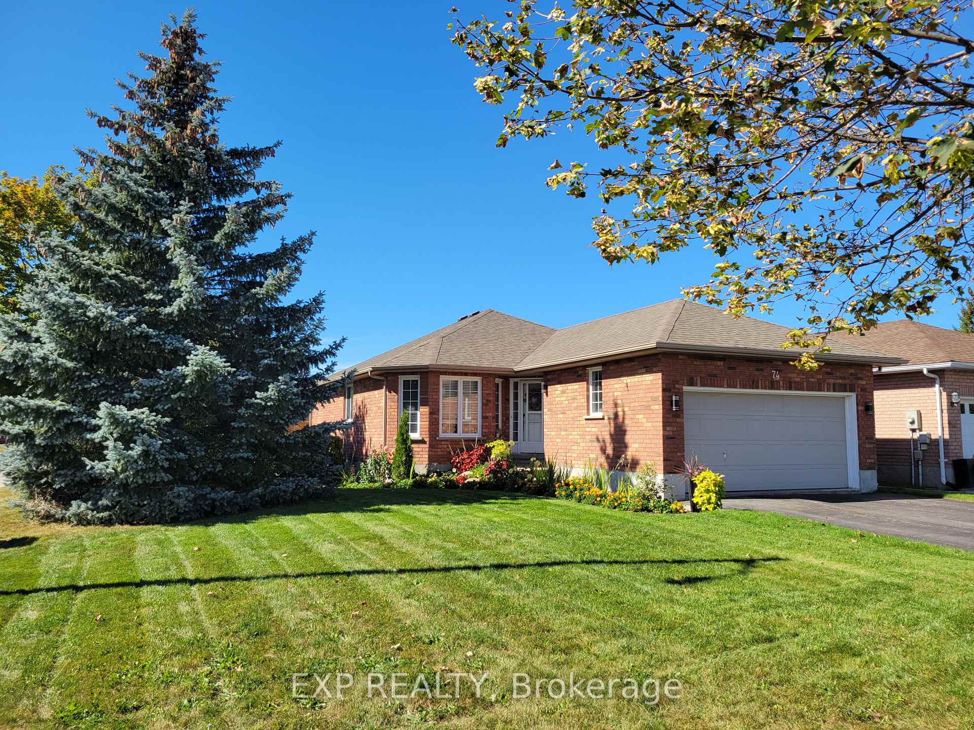 Photo 2 of 74 Buchanan Street, Barrie, Grove East — HOMEH