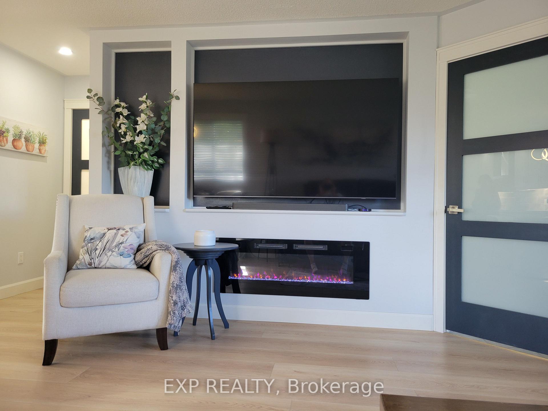 Photo 10 of 74 Buchanan Street, Barrie, Grove East — HOMEH