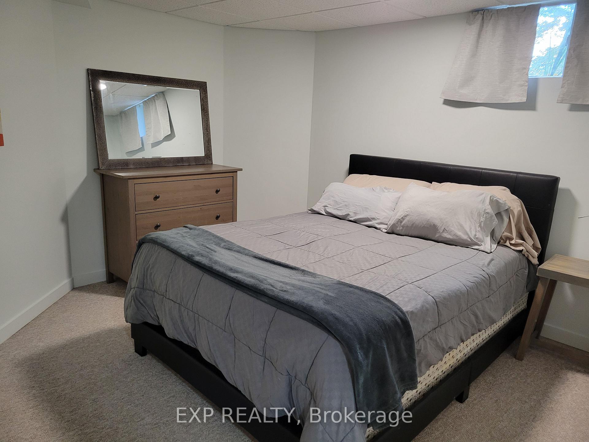 Photo 23 of 74 Buchanan Street, Barrie, Grove East — HOMEH