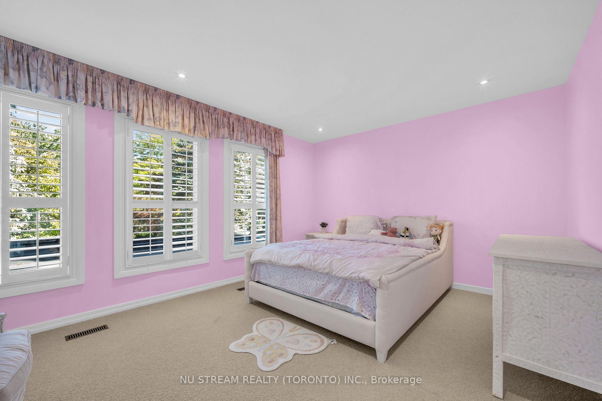 Photo 31 of 35 Penwood Crescent, North York, Banbury-Don Mills — HOMEH