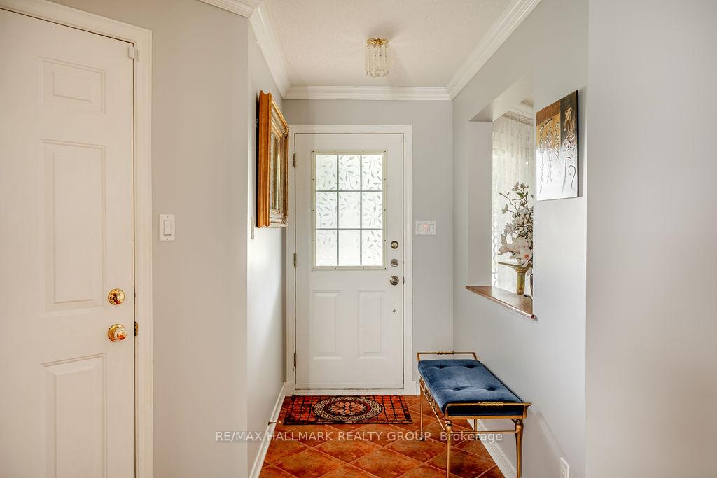 Photo 4 of 62 Wittingham Drive, Ottawa, Barrhaven East — HOMEH