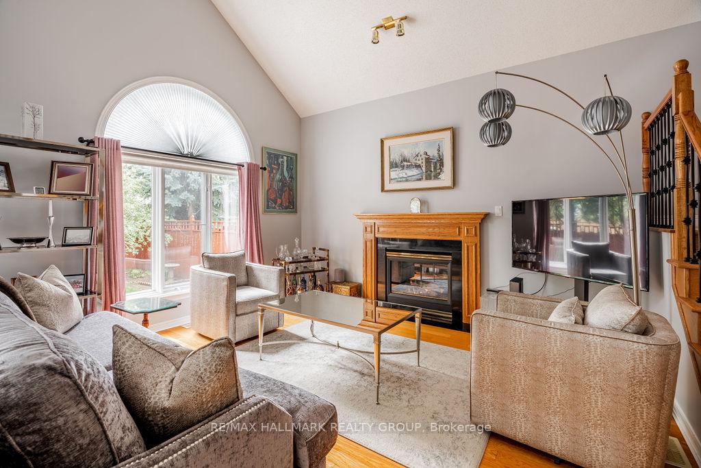 Photo 11 of 62 Wittingham Drive, Ottawa, Barrhaven East — HOMEH