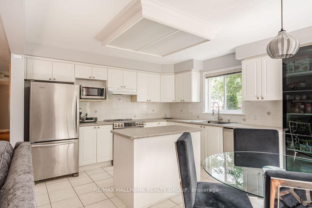 Photo 14 of 62 Wittingham Drive, Ottawa, Barrhaven East — HOMEH