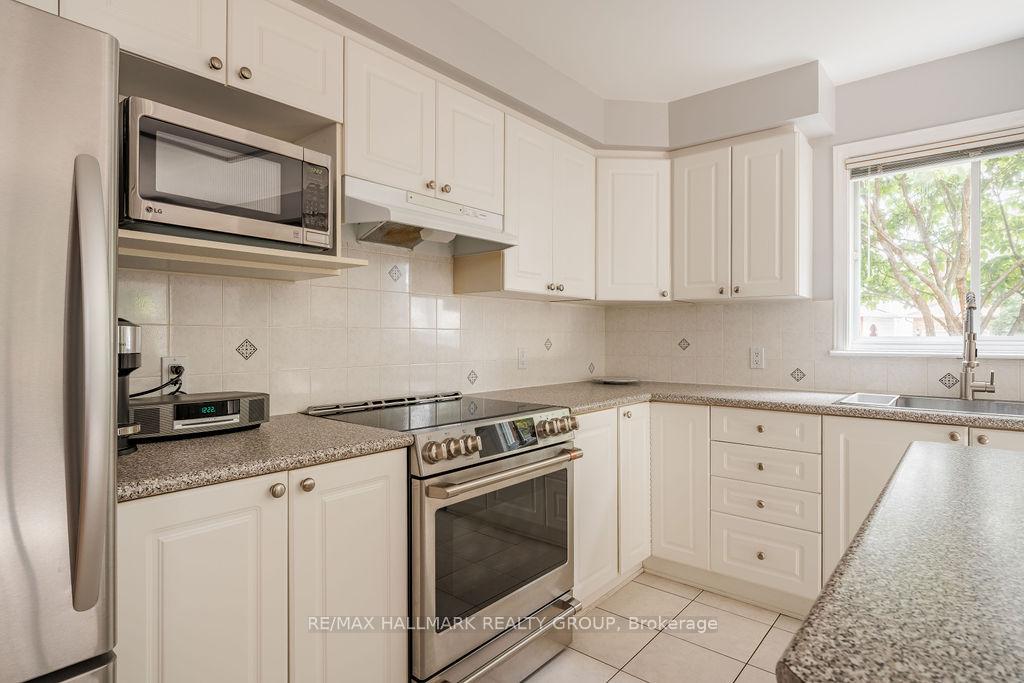 Photo 15 of 62 Wittingham Drive, Ottawa, Barrhaven East — HOMEH