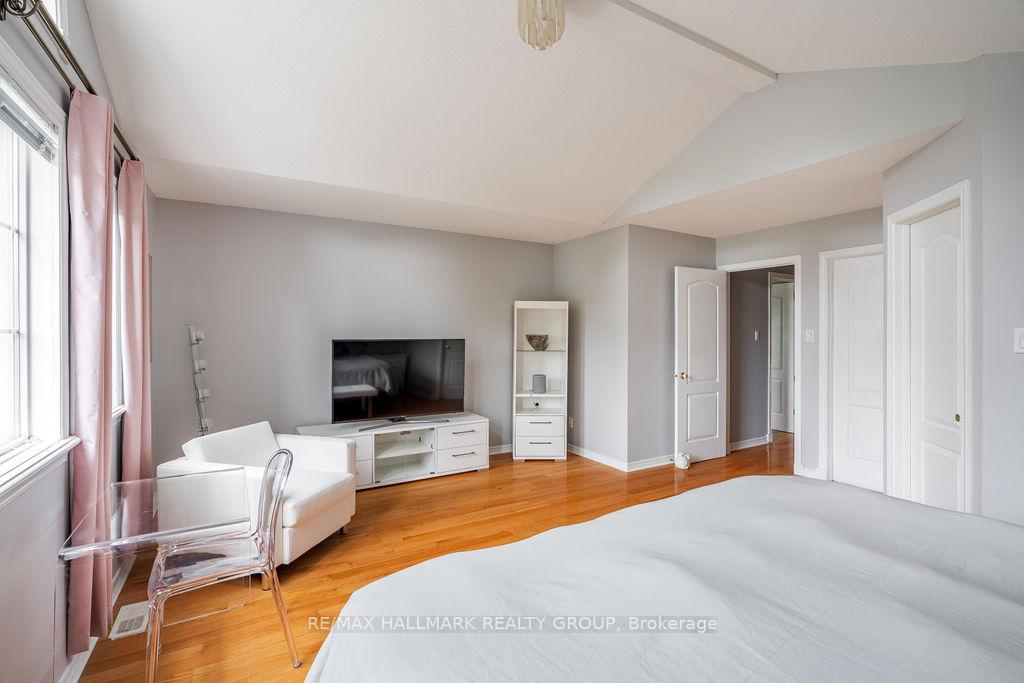 Photo 23 of 62 Wittingham Drive, Ottawa, Barrhaven East — HOMEH
