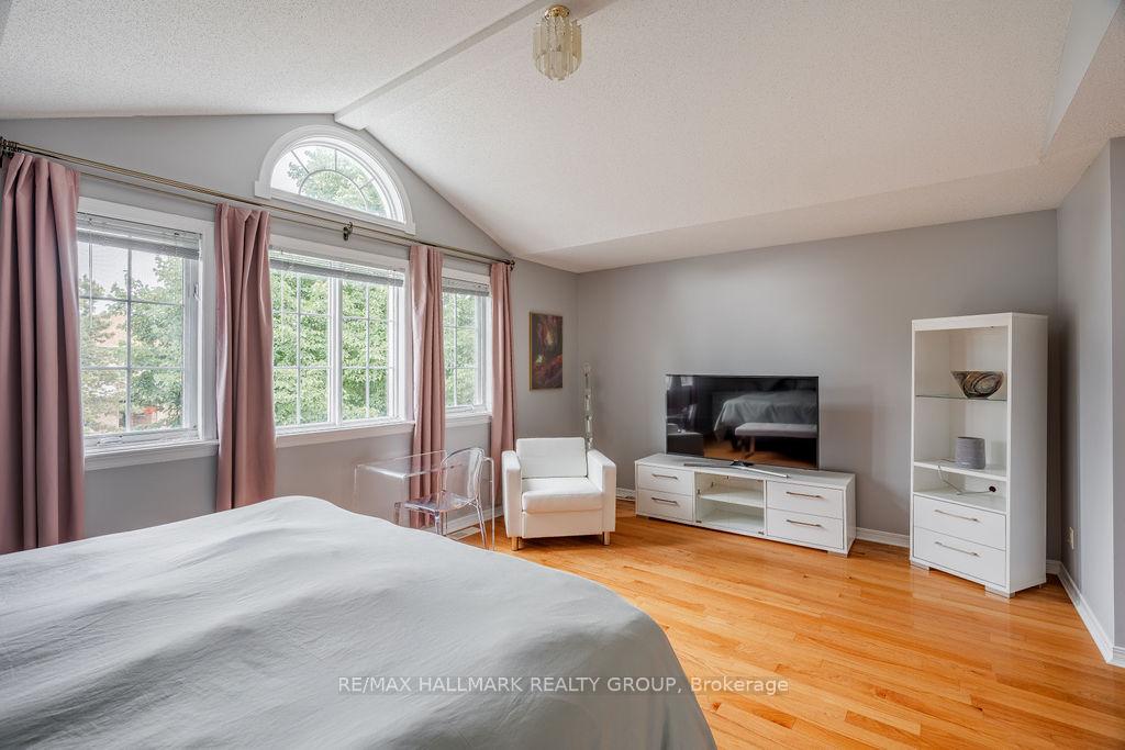 Photo 24 of 62 Wittingham Drive, Ottawa, Barrhaven East — HOMEH