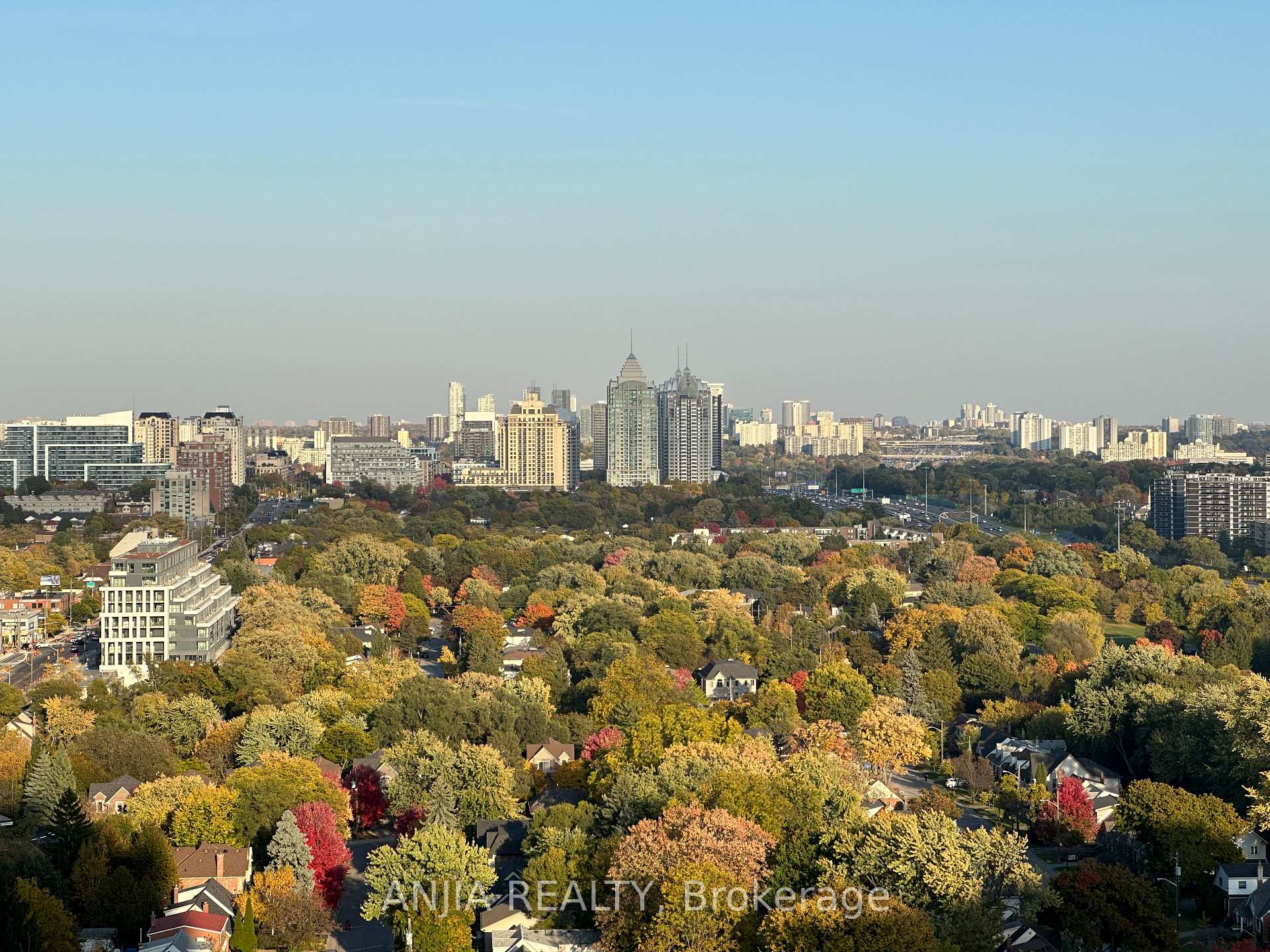 Photo 4 of Unit 2406, 23 Sheppard Avenue E, North York, Willowdale East — HOMEH