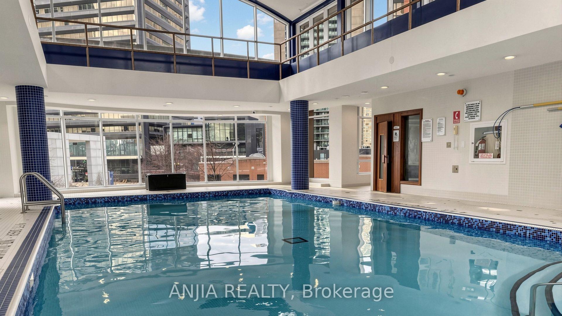 Photo 18 of Unit 2406, 23 Sheppard Avenue E, North York, Willowdale East — HOMEH