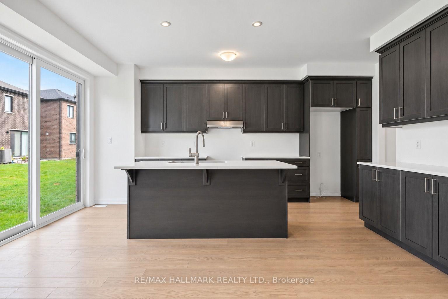 Photo 13 of 84 Gretzky Avenue, Barrie, Rural Barrie Southeast — HOMEH