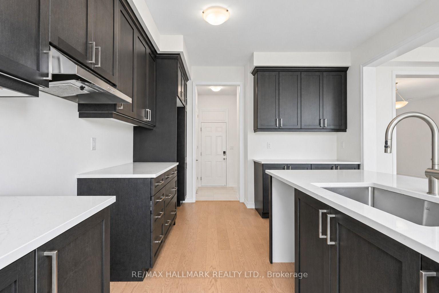 Photo 15 of 84 Gretzky Avenue, Barrie, Rural Barrie Southeast — HOMEH