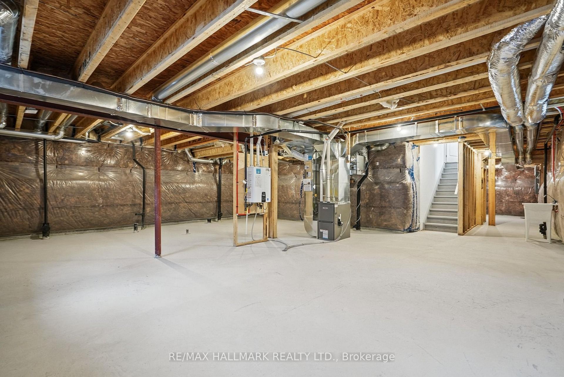 Photo 48 of 84 Gretzky Avenue, Barrie, Rural Barrie Southeast — HOMEH