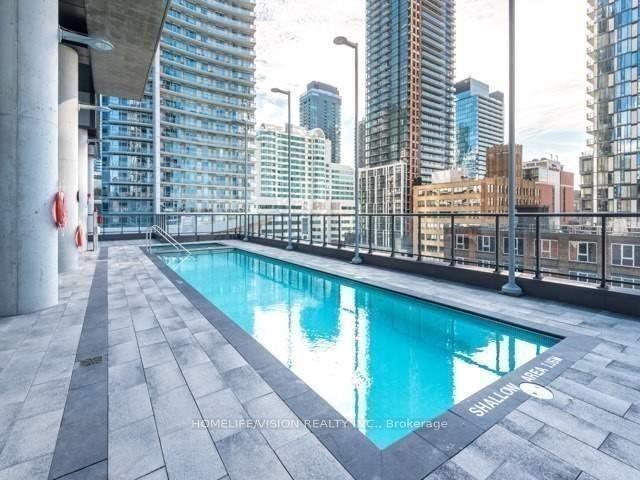 Photo 6 of Unit 4006, 290 Adelaide Street W, Toronto, Waterfront Communities — HOMEH