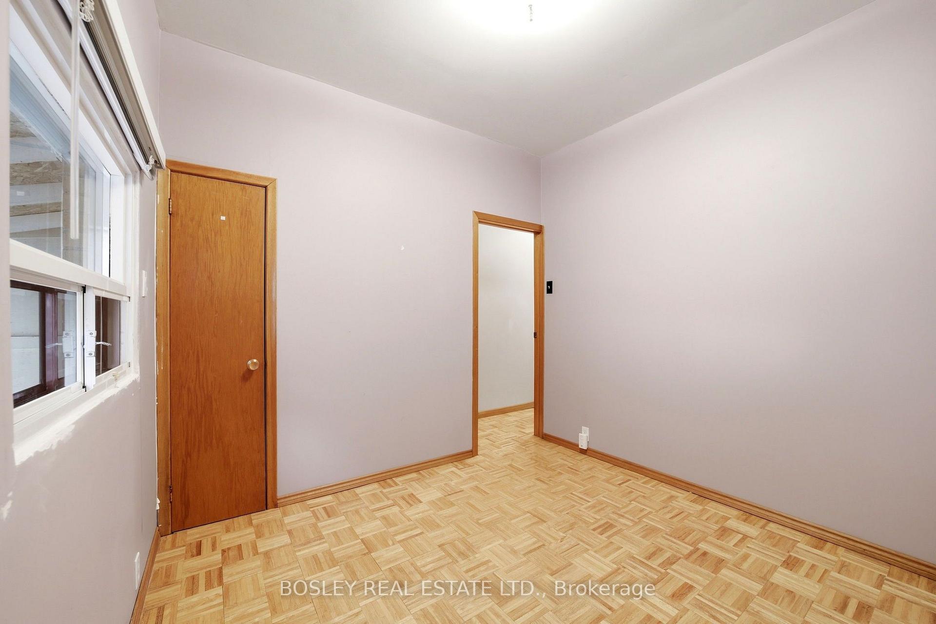 Photo 20 of 44 Conway Avenue, Toronto, Oakwood Village — HOMEH