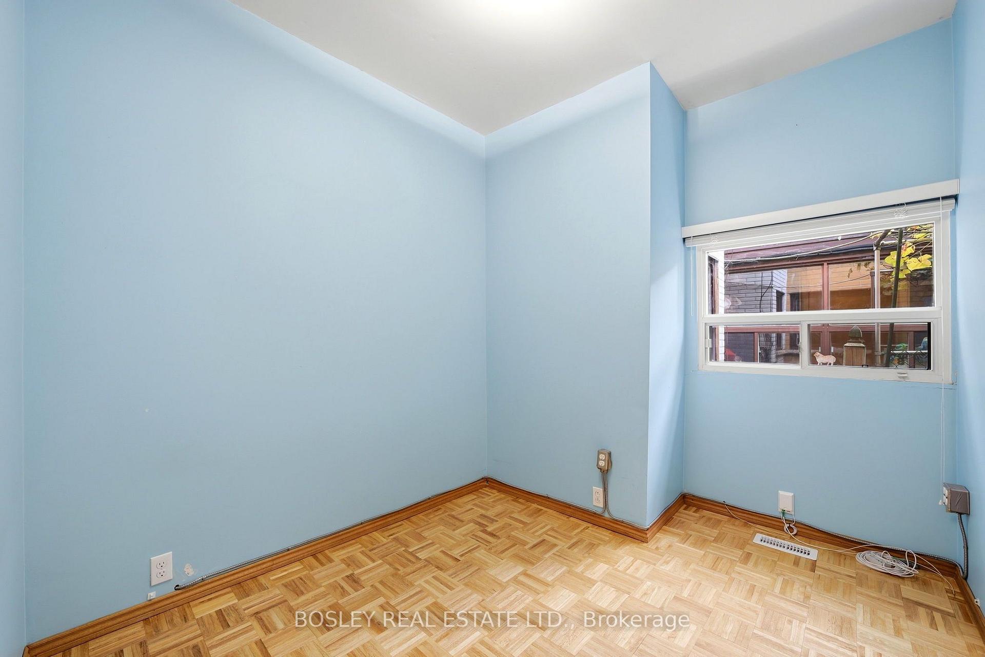 Photo 21 of 44 Conway Avenue, Toronto, Oakwood Village — HOMEH