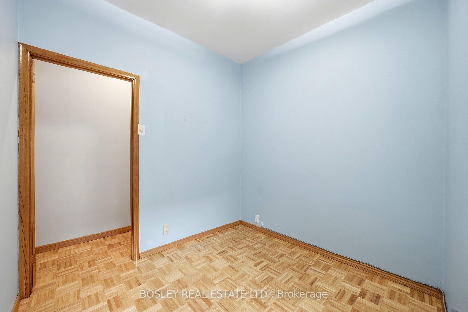Photo 22 of 44 Conway Avenue, Toronto, Oakwood Village — HOMEH